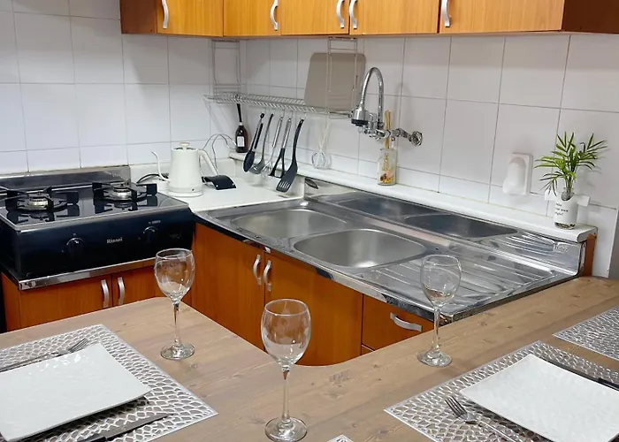 Newly Renovated Spacious 2 Bedroom Unit In Hbc #1 Villa Séoul